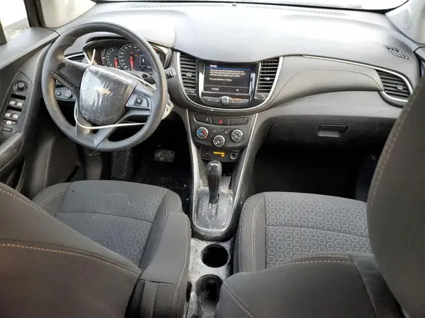KL7CJKSB3LB321170 2020 CHEVROLET TRAX - Image 8