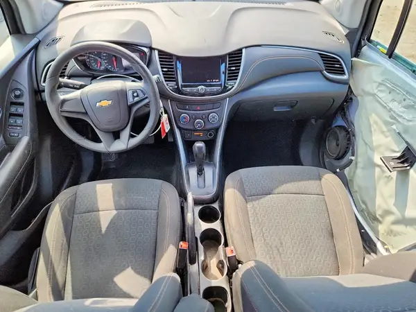 KL7CJKSB3LB323095 2020 CHEVROLET TRAX - Image 8