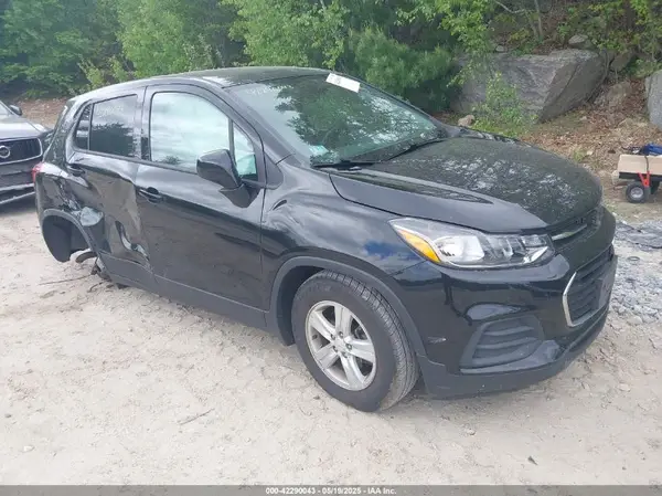 KL7CJKSB3LB324568 2020 CHEVROLET TRAX - Image 1