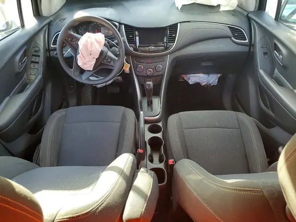 KL7CJKSB3LB327082 2020 CHEVROLET TRAX - Image 8