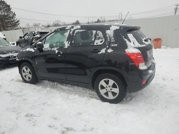 KL7CJKSB3LB327275 2020 CHEVROLET TRAX - Image 2