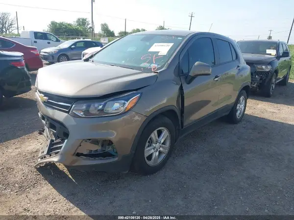 KL7CJKSB3LB345534 2020 CHEVROLET TRAX - Image 2