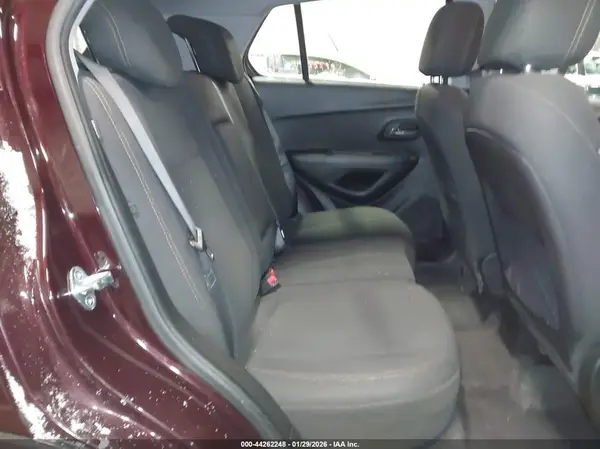 KL7CJKSB3LB346084 2020 CHEVROLET TRAX - Image 8