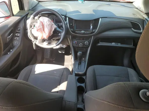 KL7CJKSB3LB349048 2020 CHEVROLET TRAX - Image 8