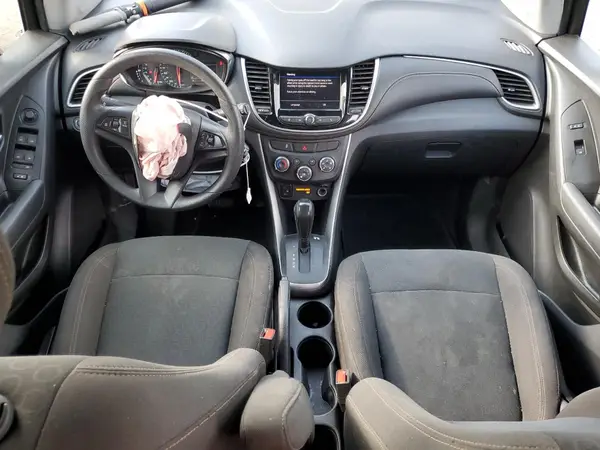 KL7CJKSB3MB300658 2021 CHEVROLET TRAX - Image 8