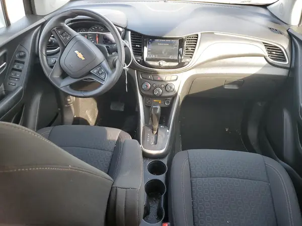 KL7CJKSB3MB308002 2021 CHEVROLET TRAX - Image 8