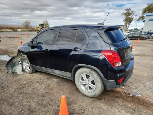 KL7CJKSB3MB313944 2021 CHEVROLET TRAX - Image 2