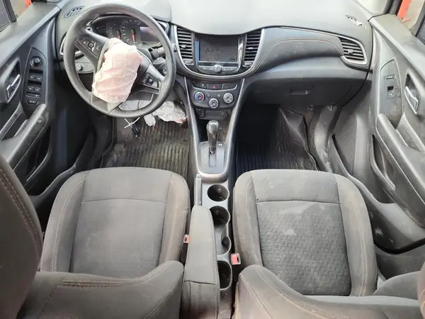 KL7CJKSB3MB313944 2021 CHEVROLET TRAX - Image 8