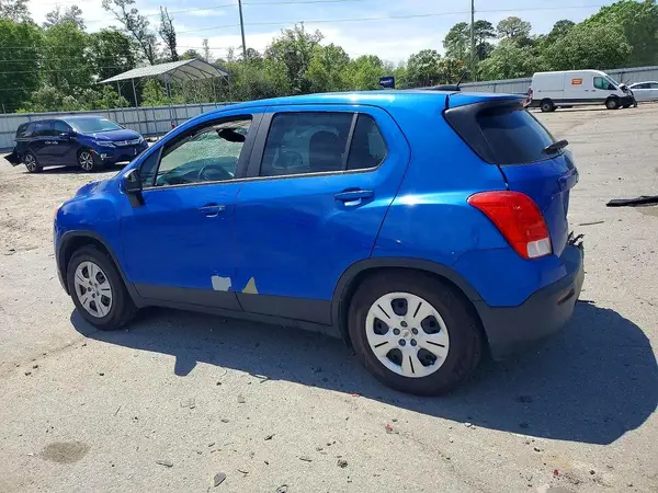 KL7CJKSB4GB609608 2016 CHEVROLET TRAX - Image 2