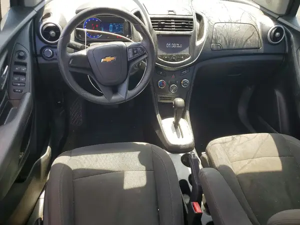 KL7CJKSB4GB609608 2016 CHEVROLET TRAX - Image 8
