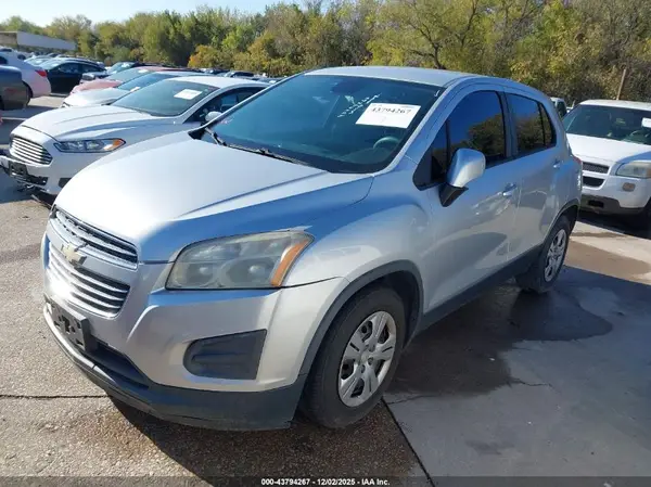 KL7CJKSB4GB620205 2016 CHEVROLET TRAX - Image 2