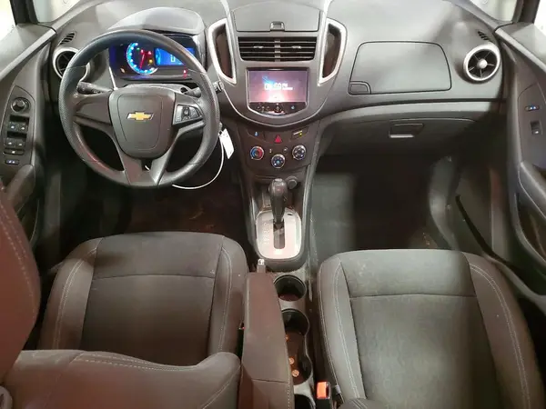 KL7CJKSB4GB621287 2016 CHEVROLET TRAX - Image 8