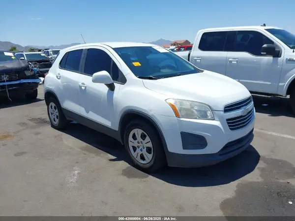 KL7CJKSB4GB631981 2016 CHEVROLET TRAX - Image 1