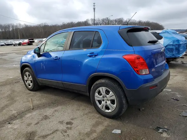 KL7CJKSB4GB632239 2016 CHEVROLET TRAX - Image 2