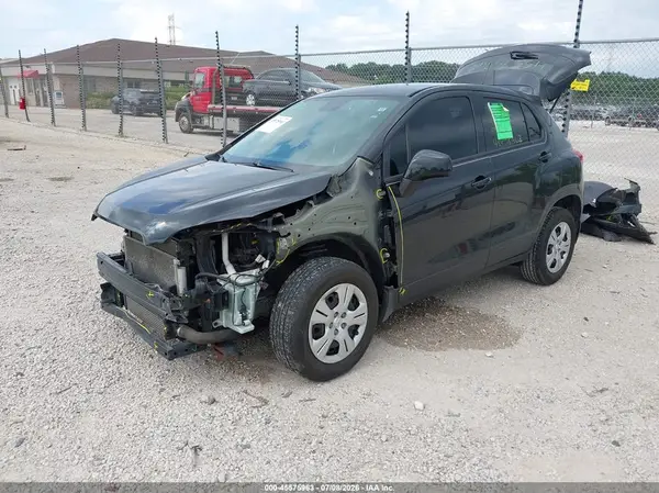 KL7CJKSB4GB633035 2016 CHEVROLET TRAX - Image 2