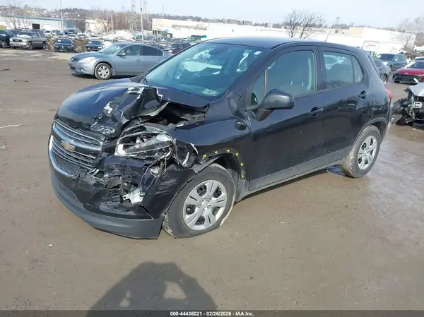 KL7CJKSB4GB658159 2016 CHEVROLET TRAX - Image 2