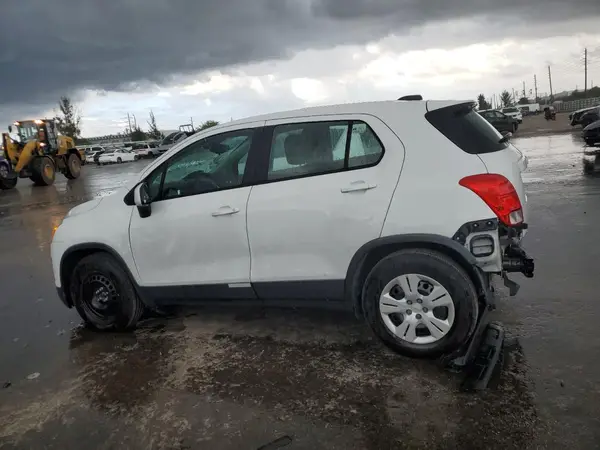 KL7CJKSB4GB660493 2016 CHEVROLET TRAX - Image 2