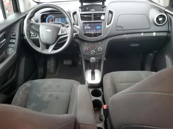 KL7CJKSB4GB660493 2016 CHEVROLET TRAX - Image 8