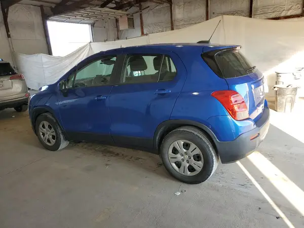 KL7CJKSB4GB663068 2016 CHEVROLET TRAX - Image 2