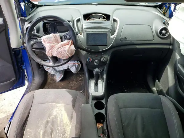 KL7CJKSB4GB705142 2016 CHEVROLET TRAX - Image 8