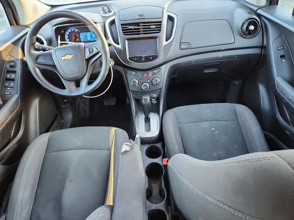 KL7CJKSB4GB707117 2016 CHEVROLET TRAX - Image 8