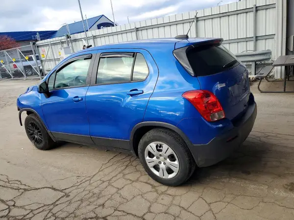 KL7CJKSB4GB742675 2016 CHEVROLET TRAX - Image 2