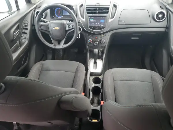 KL7CJKSB4GB757905 2016 CHEVROLET TRAX - Image 8