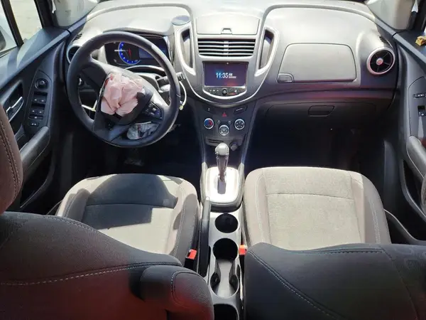 KL7CJKSB4GB760688 2016 CHEVROLET TRAX - Image 8