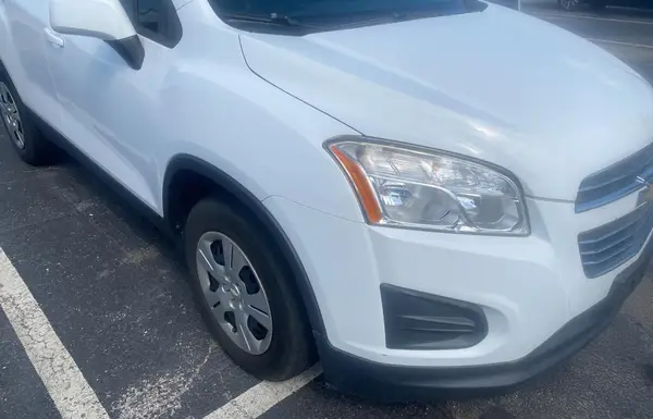 KL7CJKSB4GB762375 2016 CHEVROLET TRAX - Image 1