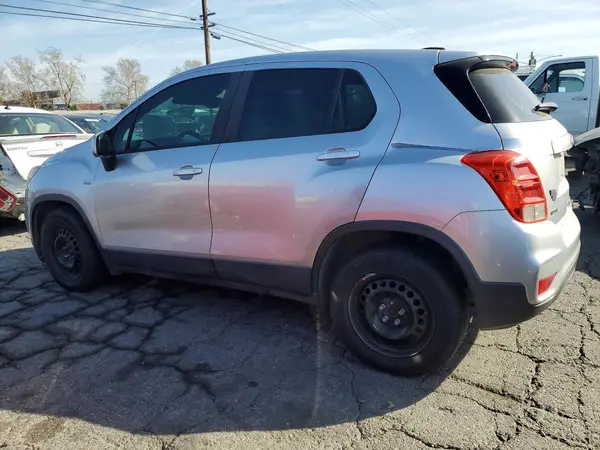 KL7CJKSB4HB074510 2017 CHEVROLET TRAX - Image 2