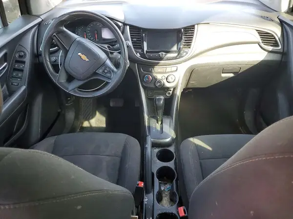 KL7CJKSB4HB074510 2017 CHEVROLET TRAX - Image 8