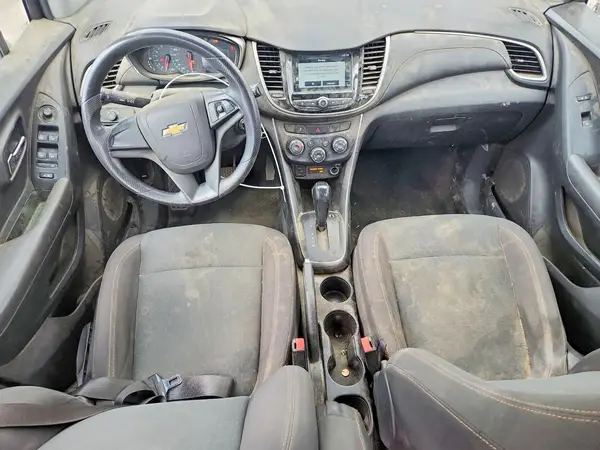 KL7CJKSB4HB129781 2017 CHEVROLET TRAX - Image 8