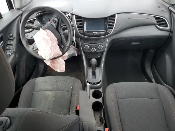 KL7CJKSB4HB131420 2017 CHEVROLET TRAX - Image 8