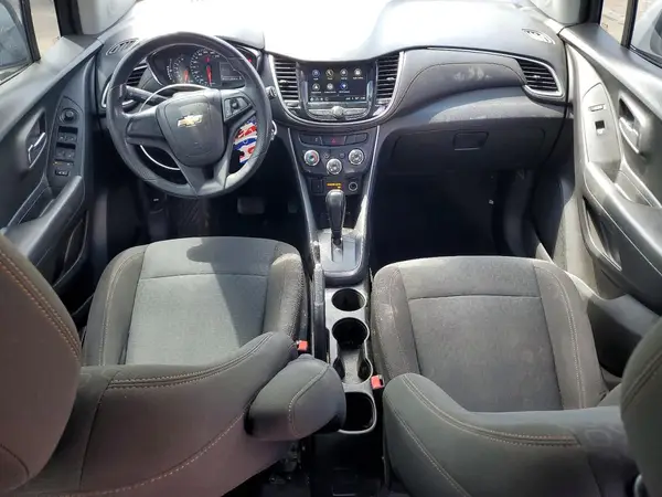 KL7CJKSB4JB624164 2018 CHEVROLET TRAX - Image 8