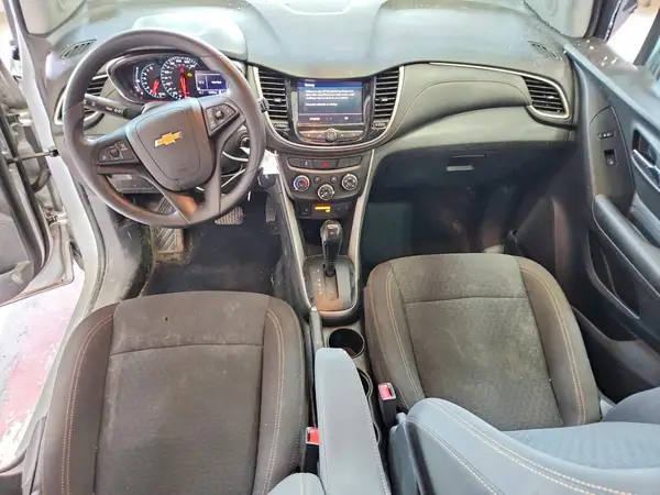 KL7CJKSB4LB016003 2020 CHEVROLET TRAX - Image 8