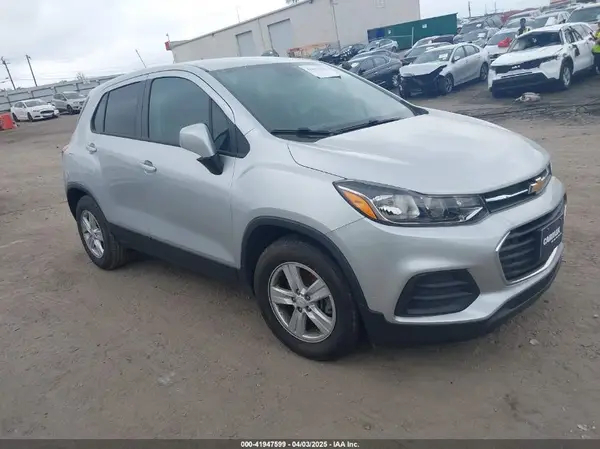 KL7CJKSB4LB016860 2020 CHEVROLET TRAX - Image 1
