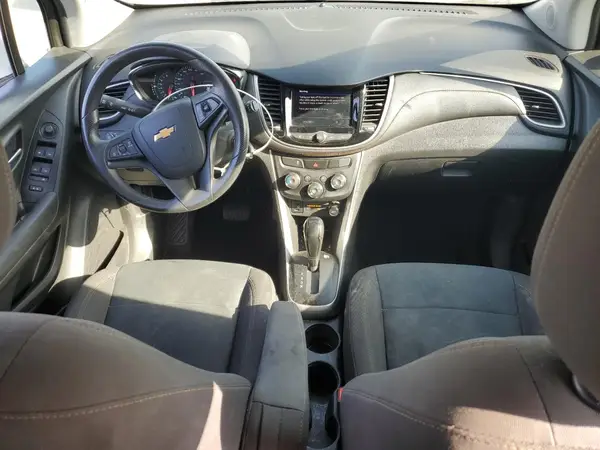 KL7CJKSB4LB024232 2020 CHEVROLET TRAX - Image 8