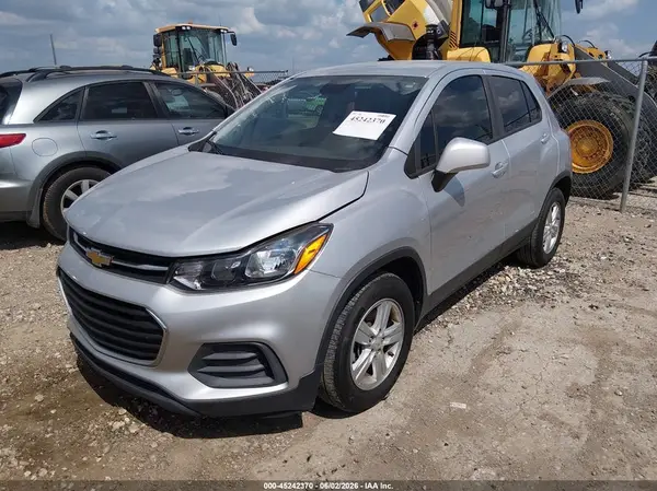 KL7CJKSB4LB037742 2020 CHEVROLET TRAX - Image 2