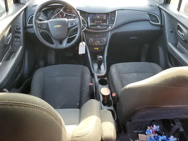 KL7CJKSB4LB038020 2020 CHEVROLET TRAX - Image 8