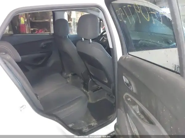 KL7CJKSB4LB038938 2020 CHEVROLET TRAX - Image 8