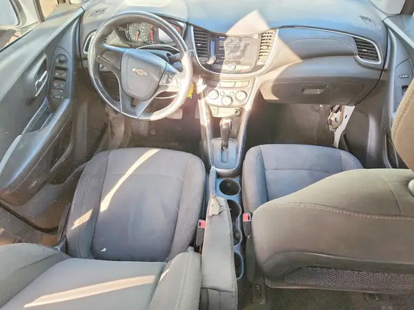KL7CJKSB4LB060874 2020 CHEVROLET TRAX - Image 8