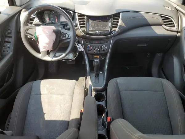 KL7CJKSB4LB063774 2020 CHEVROLET TRAX - Image 8