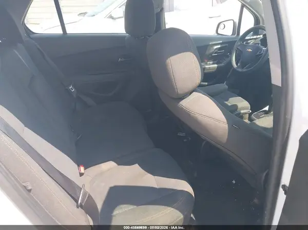 KL7CJKSB4LB064956 2020 CHEVROLET TRAX - Image 8
