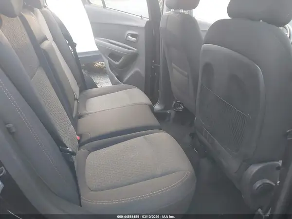 KL7CJKSB4LB073138 2020 CHEVROLET TRAX - Image 8