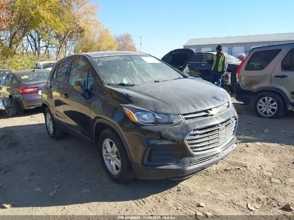 KL7CJKSB4LB084818 2020 CHEVROLET TRAX - Image 1