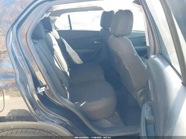 KL7CJKSB4LB084818 2020 CHEVROLET TRAX - Image 8