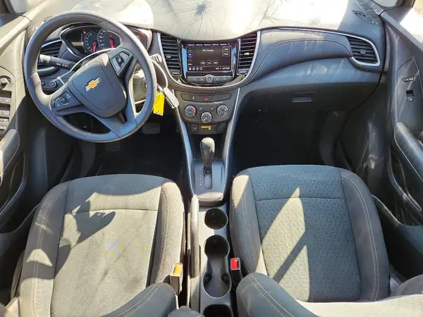 KL7CJKSB4LB088061 2020 CHEVROLET TRAX - Image 8