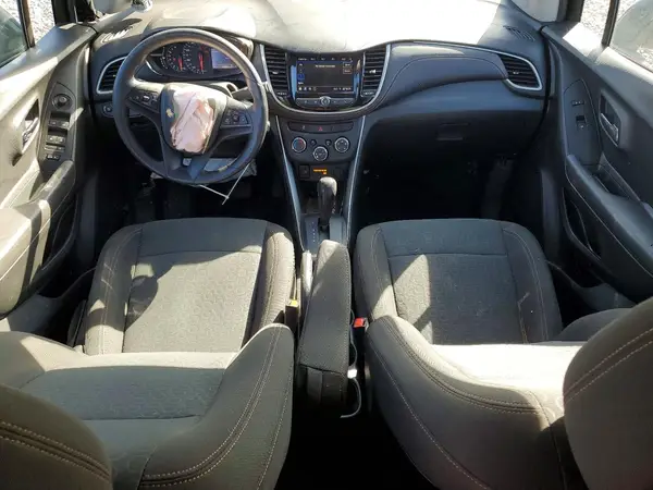 KL7CJKSB4LB089808 2020 CHEVROLET TRAX - Image 8