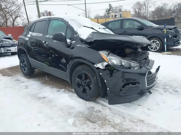 KL7CJKSB4LB091106 2020 CHEVROLET TRAX - Image 1