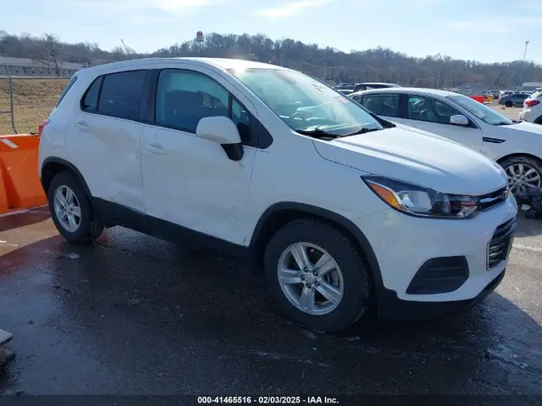 KL7CJKSB4LB091252 2020 CHEVROLET TRAX - Image 1